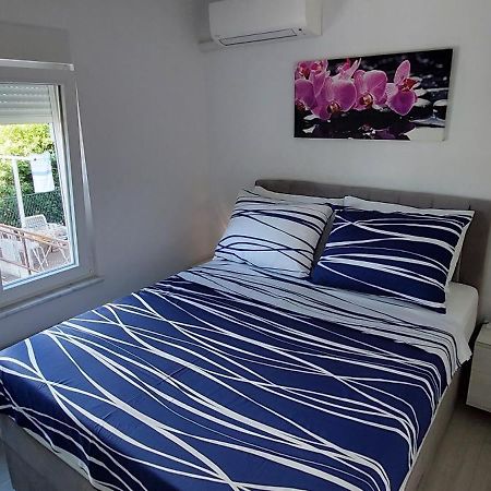 Apartman Perunika Selce Bagian luar foto